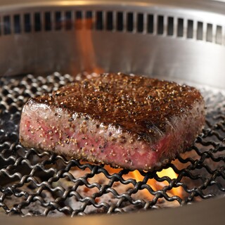 お肉の量り売り「赤身ステーキ140ｇ」