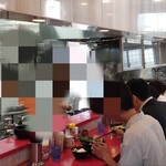 家系総本山 吉村家 - 店内の様子