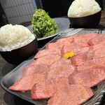 黒毛和牛とタンとハラミ 焼肉ごりちゃん 心斎橋店 - 