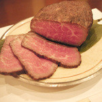 旬菜 喜いち - 《ローストビーフ》1枚1枚に肉の旨みが凝縮されています。