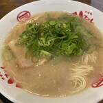 太宰府八ちゃんラーメン - 豚骨ラーメン750円