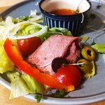 cafe Hanamori - ローストビーフサラダ
