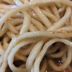 鷹の爪 - 麺はこんな感じ
            低加水でめちゃくちゃ美味い