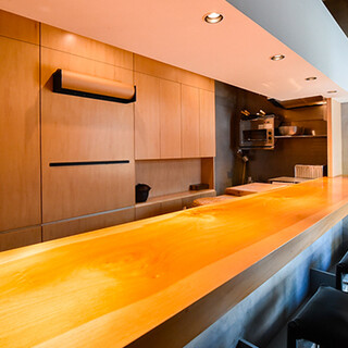 心安らぐ大人の隠れ家。ゆったりと寛ぎの時間をお過ごしください