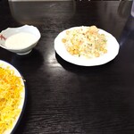 パーク ラホーリー レストラン - ライタとサラダ