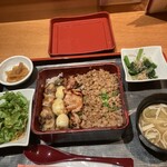 Torishige - ランチの二色重定食1,900円