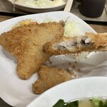 うどん家 丸孝 - アジフライ{ふっくらホクホクで最高に美味い♪}