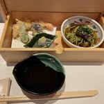 249485874 - 【金華（きんか） ランチ】二段弁当箱、先付、造り、水物など
                下段
                天婦羅
                冷やし鰊甘露煮茶蕎麦葱山葵
                海老野菜二種天露薬味