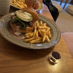 KAKUMEI Burger & cafe - 