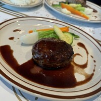 Aging beef ＆ Specialty coffee THE三本 - 