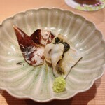 東麻布 天本 - 目の前で炙った鳥貝