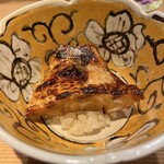 東麻布 天本 - のど黒にはシャリです