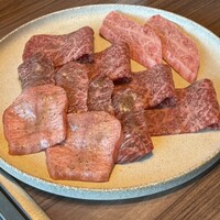 焼肉うしごろ 新宿三丁目店 - 
