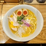 Sendai Chuukasoba Jinya - 「冷製レモン塩中華蕎麦」きれいです(ღ*ˇᴗˇ*)｡o♡ｳｯﾄﾘ♡