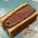 紀尾井町 とんかつ・洋食ひとみ - 牛カツサンド