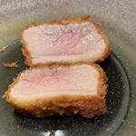 紀尾井町 とんかつ・洋食ひとみ - 希少部位のカツ