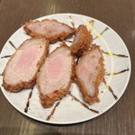 紀尾井町 とんかつ・洋食ひとみ - ロースカツカレー用のロースのあまり！