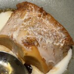 紀尾井町 とんかつ・洋食ひとみ - 下部は生クリームと合わせて頂きます！