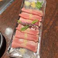 黒毛和牛焼肉 虎斑 北新地店 - 