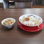 鬼ヤンマ - 全体はこんな感じ！どっちも「ちっちゃい」！