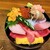 楽々 - 料理写真:豪華海鮮丼