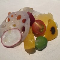 ラ・ボンヌターブル - 