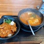 カルビ丼とスン豆腐専門店 韓丼 - 