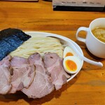 極汁美麺 umami - ビューだよこれ