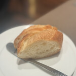 ブラッスリー レ ザンジュ - フランスパン