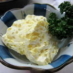 元祖立ち飲み屋 - 新味『チーズ沢庵』\150円