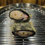 てんぷら 下村 - 蛤（鹿島）の海苔巻き ※意欲的な新メニュー。火入れが秀逸
