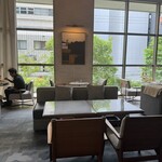 アップステアーズ - 店内