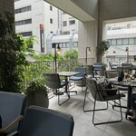 アップステアーズ - テラス