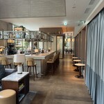 アップステアーズ - 店内