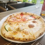 PIZZERIA MANCINI TOKYO - 本日のランチピザ4種類を全部乗せ(+500円)