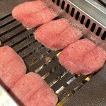 焼肉 ジャンボ - 