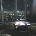 ZK - 南側テーブル席