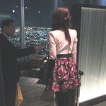 ZK - コースの途中ですが、支配人の内山さんに店内を案内していただいたので、店内のご紹介します。南西のコーナー席です！