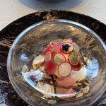 ラ シャンス - 最初は前菜。鮑と帆立のソース和え。