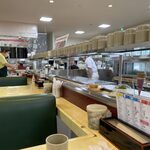 スーパー回転寿司ミラクルあおば - 板前さんがすぐ前のてらしに居るので頼みやすい