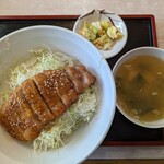 札幌ラーメンどさん子 - ソースかつ丼