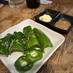 酒蔵 初孫 - もろピーマン　400円