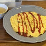mel mel cafe. - 昔ながらのケチャップがきいた美味しいオムライスです。