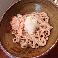 自家製粉石臼挽きうどん 青空blue 本店 - ちく天ぶっかけうどん 自家製粗挽き(1,200円)