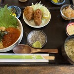 Katakura Uniya - 生雲丹いくら丼(並)と、牡蠣フライ２個