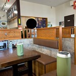 中華美食屋 - 店内（座席より右まわり）➡