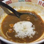 Menkoubou Oonishi - 残ったカレーにご飯をイン