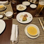 翠亨園 - テーブル全体