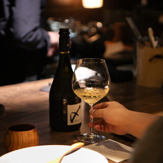 月替わりのコースに合わせた、こだわりのワインペアリング