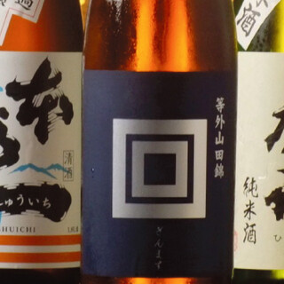 日本酒から焼酎、ワインまで、多種多様なドリンクメニュー